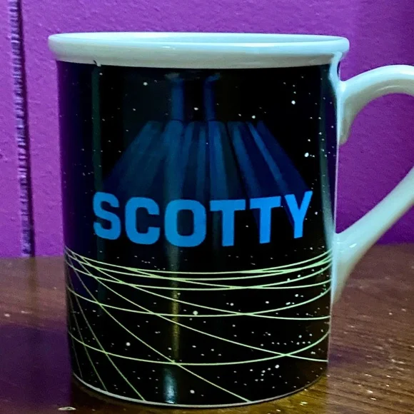 Star Trek Character Mug Set - Black and White - Picture 4 of 9